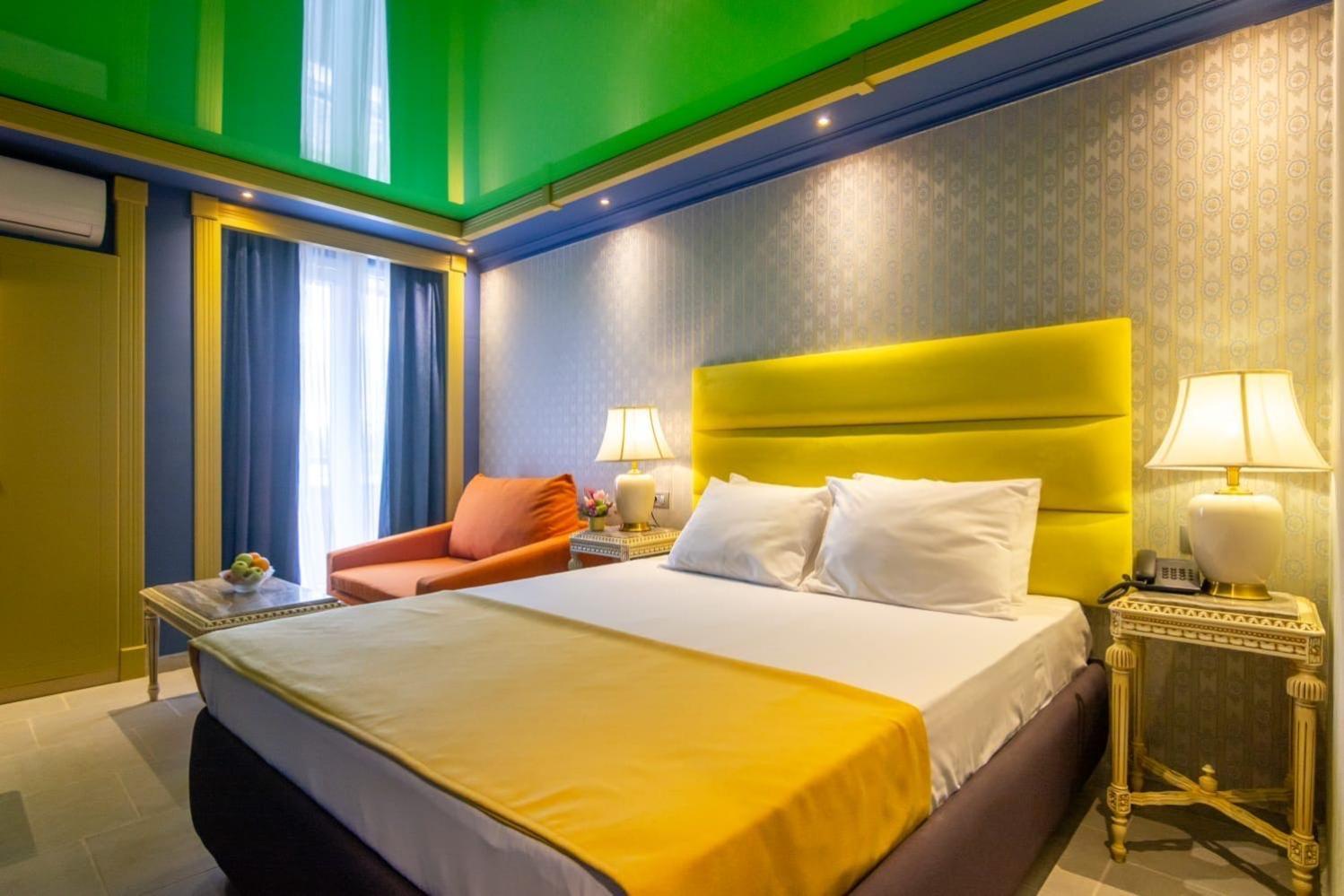 Hotel Craiova By Phoenicia Blue View โอลิมป์ ภายนอก รูปภาพ