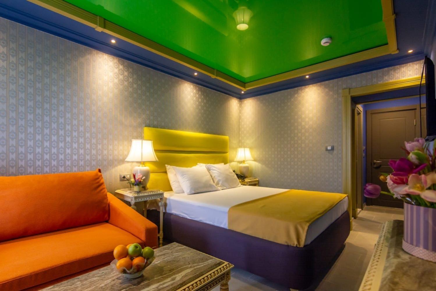 Hotel Craiova By Phoenicia Blue View โอลิมป์ ภายนอก รูปภาพ